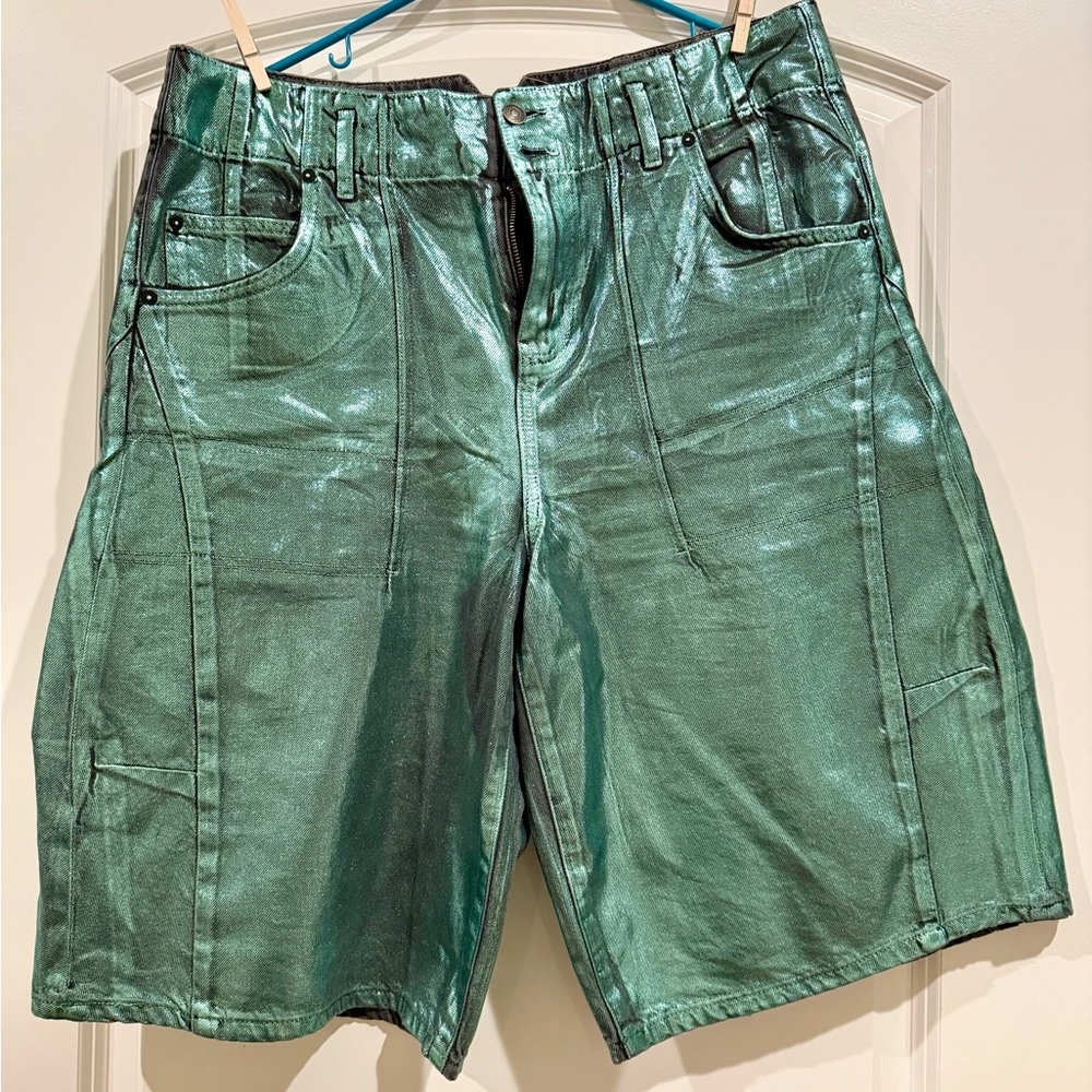 We The Free Green Bermuda Shorts Relaxed Fit